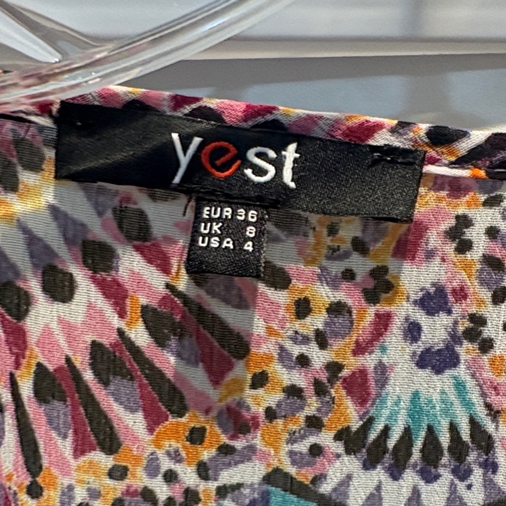 Colorful Geometric Patterned Top - Picture 3 of 5